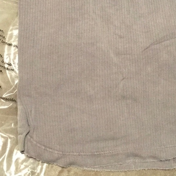 Lavender/gray lattice strap back longer length top - Picture 6 of 8